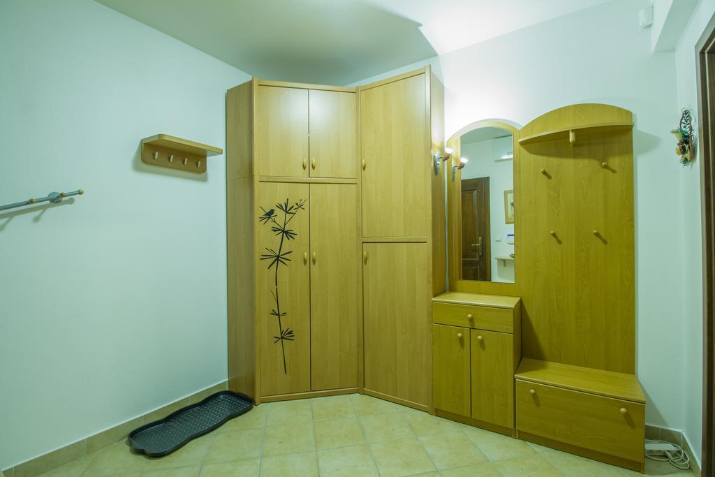 Vila Helena - Apartment Helena 2 Rózsahegy Kültér fotó