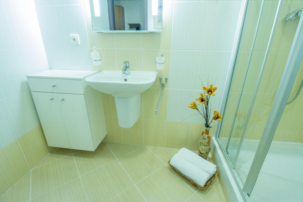 Vila Helena - Apartment Helena 2 Rózsahegy Kültér fotó